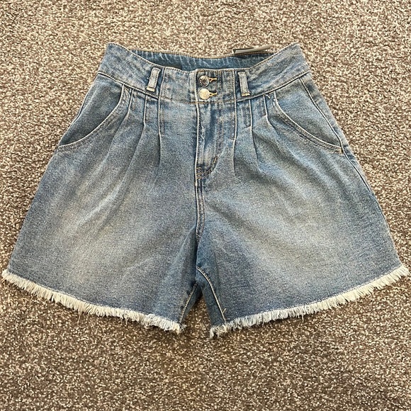 NWT High Rise Shorts - Picture 2 of 6